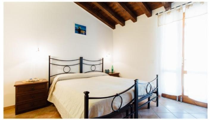 Agriturismo La Sorgente Фонтебланда Екстер'єр фото