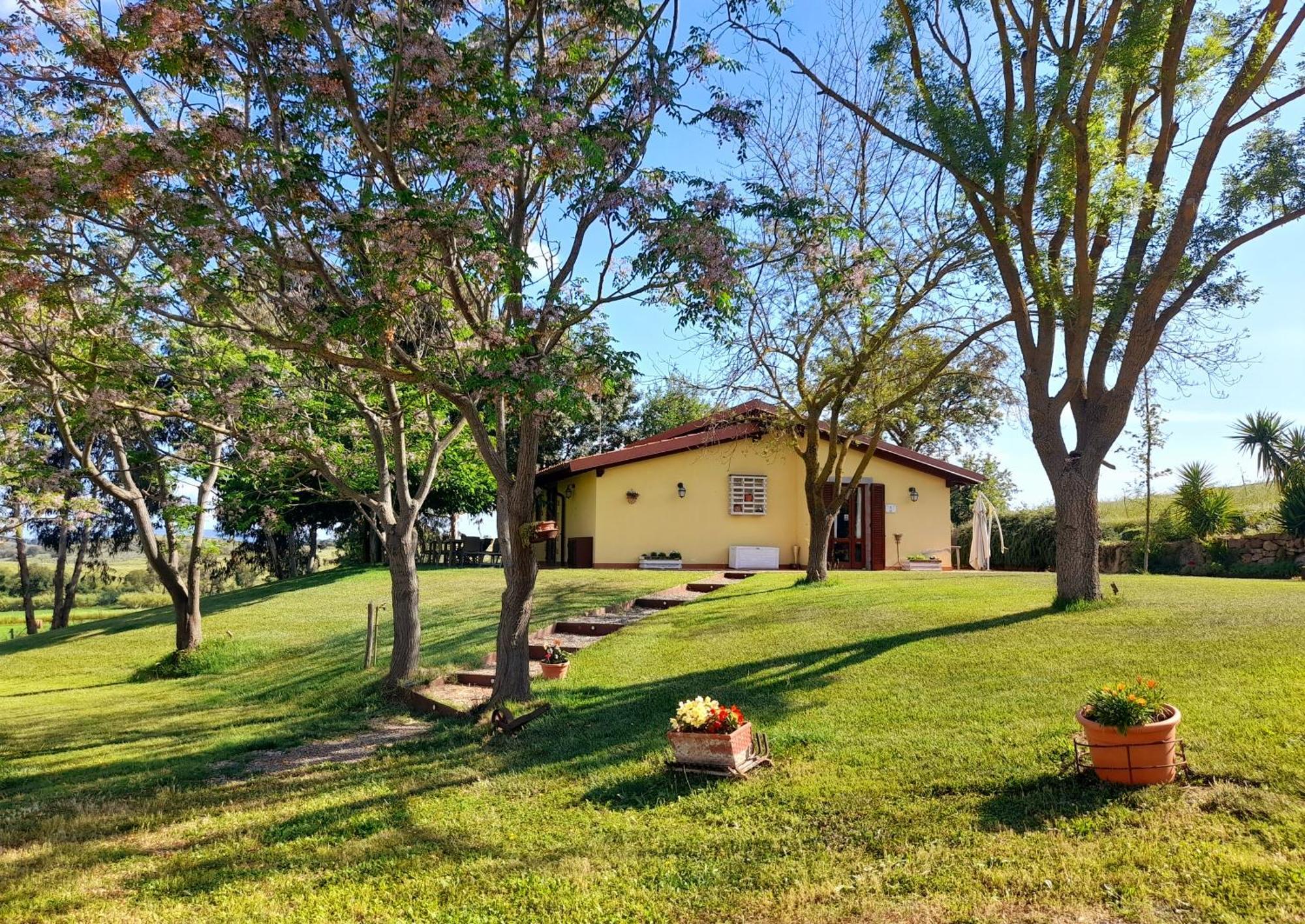 Agriturismo La Sorgente Фонтебланда Екстер'єр фото